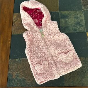 Max Studio Kids Sherpa Vest Hoodie SZ 18 mos Toddler pink with gold heart zipper